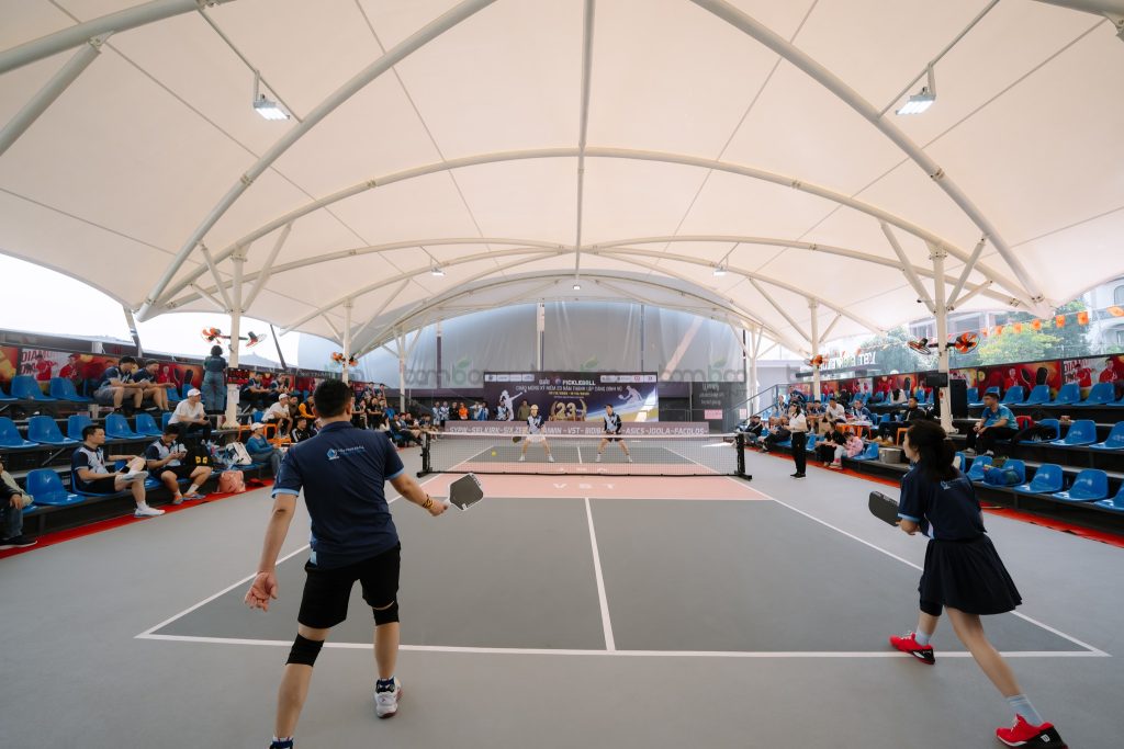 Mái che sân Pick bạt căng PVDF