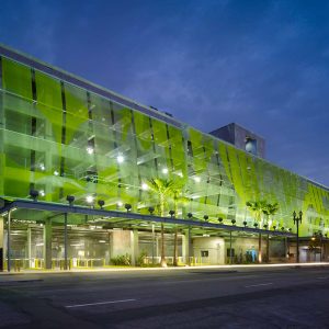 Facade mặt dựng trung tâm thương mại
